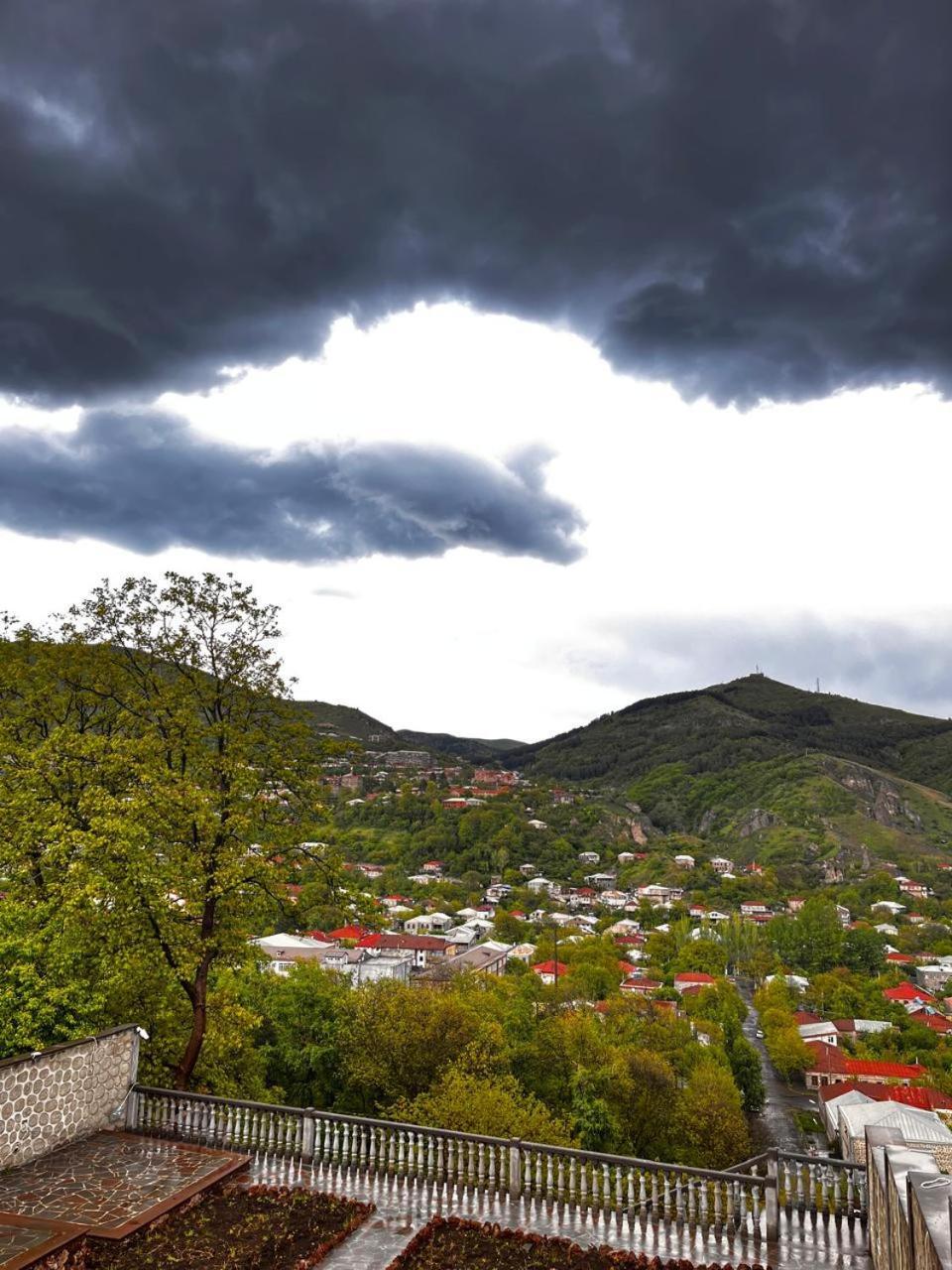 Popock Goris Hotel Exterior foto